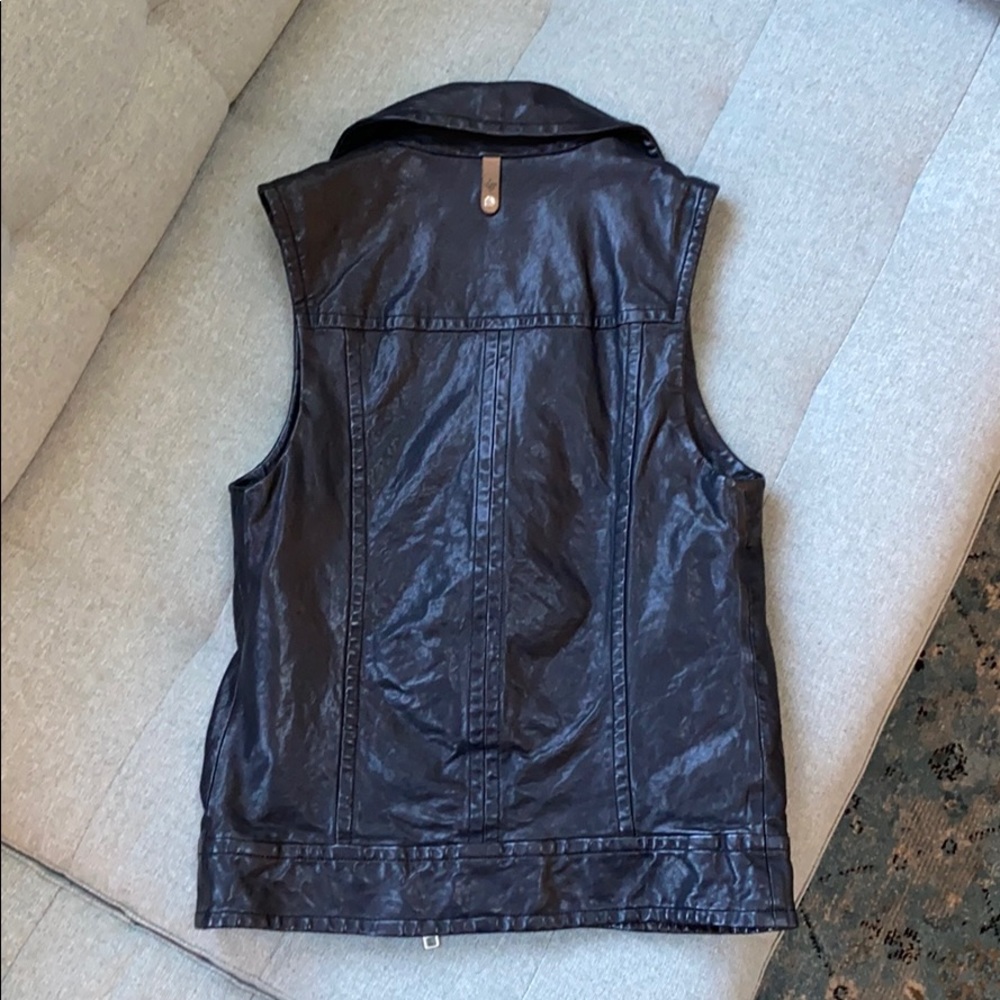 Mackage Aritzia XXS Leather Vest - Picture 5 of 6